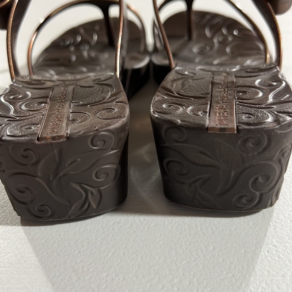 Ipanema wedge with bow sandals - Picture 5 of 9